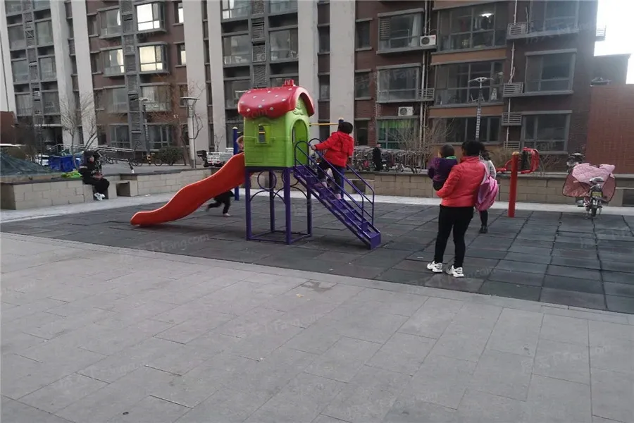 卓达太阳城青年之都1室1卫南朝向600.00元/月出租