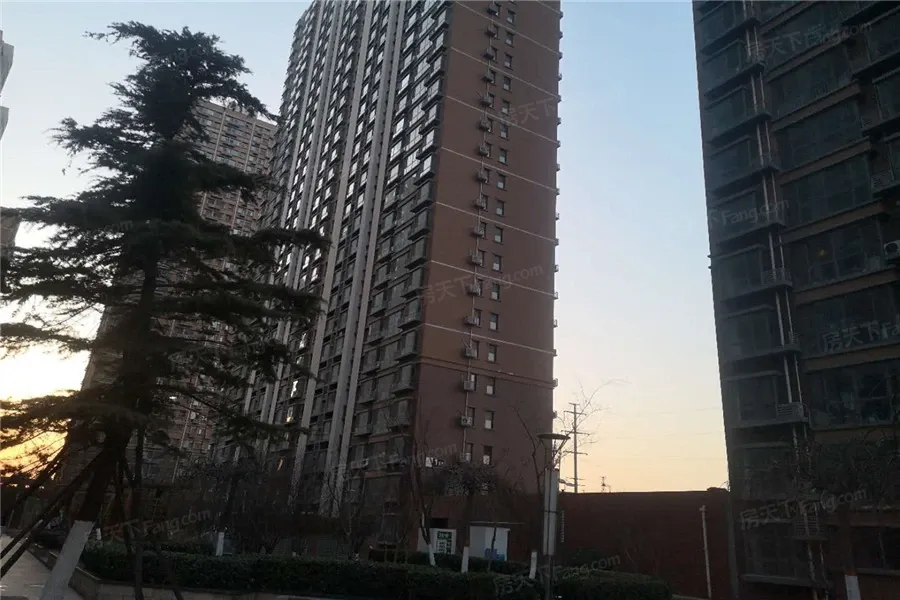 卓达太阳城青年之都1室1卫南朝向650.00元/月出租