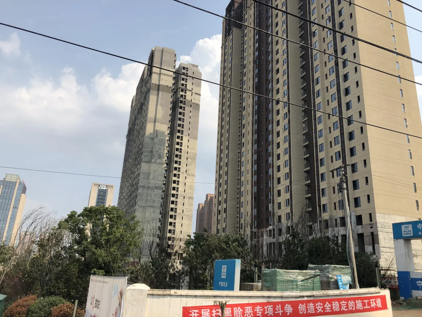 鑫苑木莲世家2室2厅1卫西北朝向2800.00元/月出租