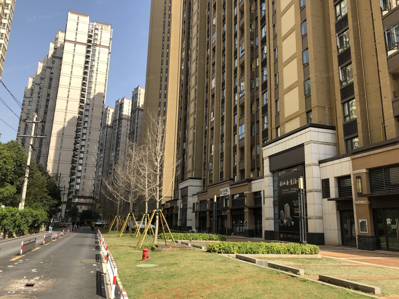 金地格林公馆3室2厅1卫南朝向2850.00元/月出租