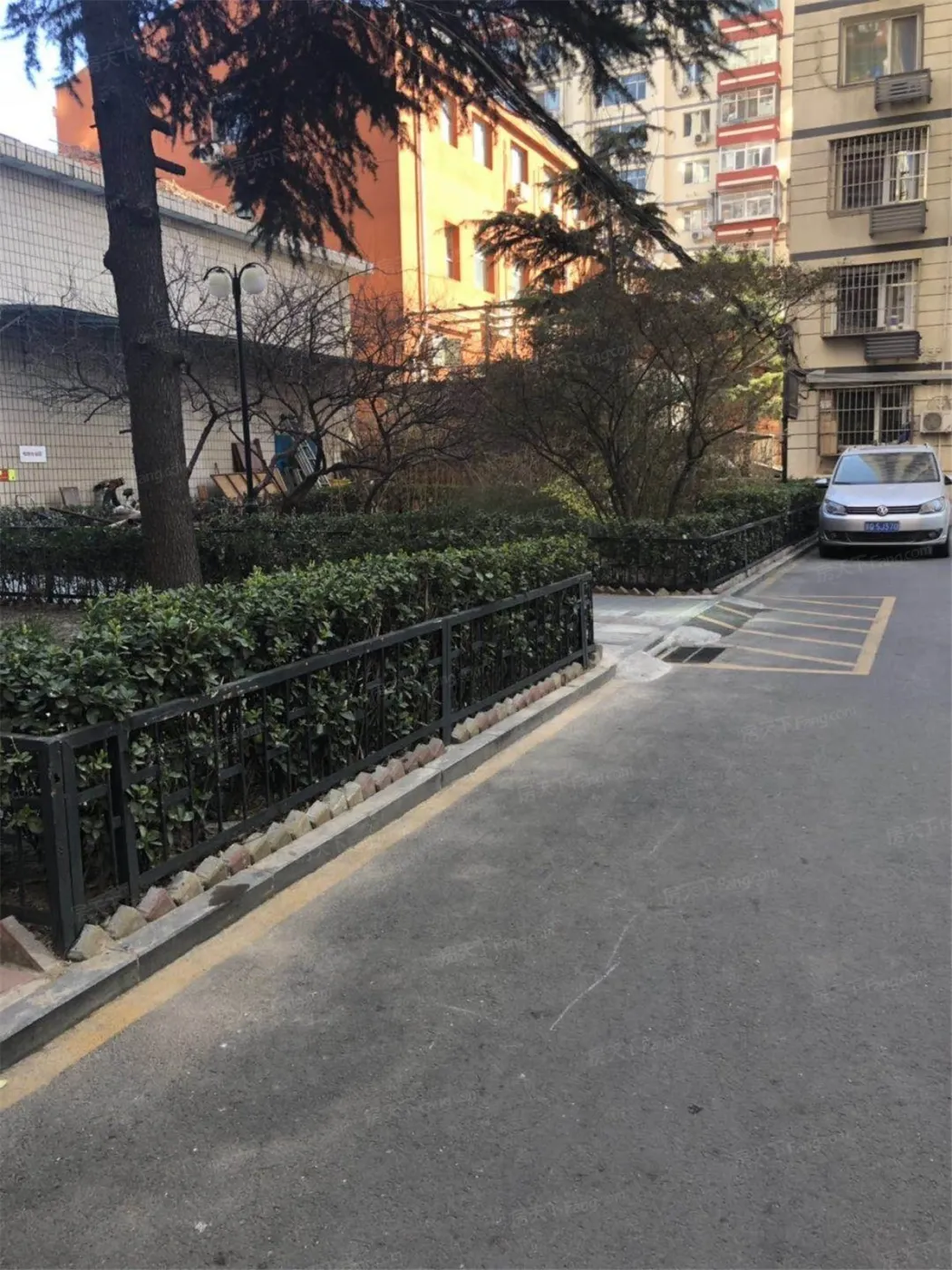 月坛南街北里1室1厅1卫北朝向6000.00元/月出租