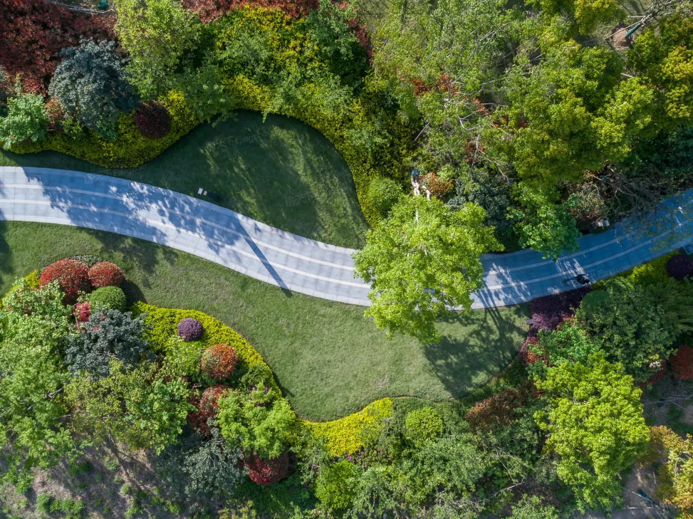 实景图:半岛营销中心2