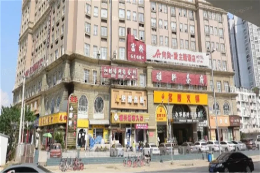 上城国际3室1厅1卫东南朝向2900.00元/月出租