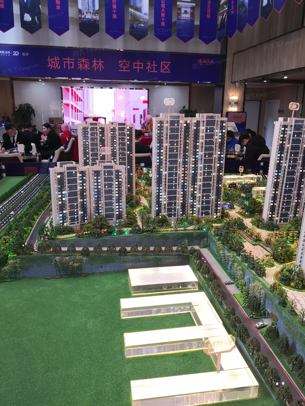 长沙·桃李郡3室2厅1卫南朝向1900.00元/月出租