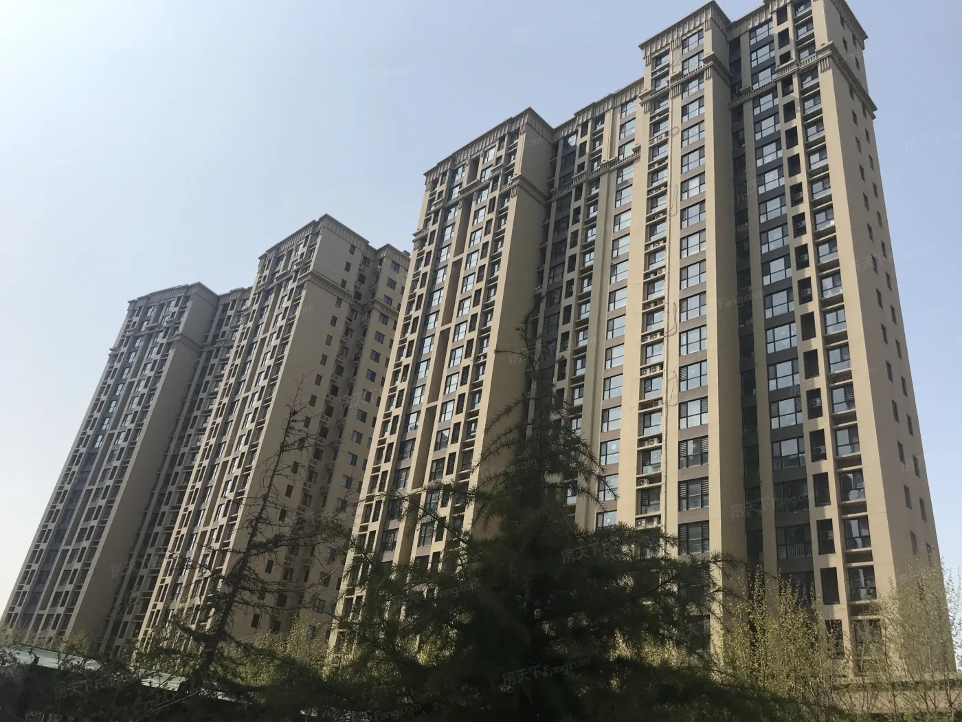 海尔鼎世华府2室1厅1卫南朝向2400.00元/月出租
