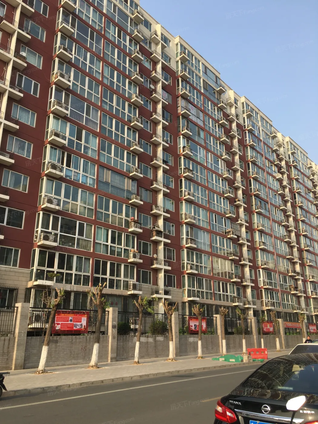 蓝天苑2室1厅1卫南北朝向4704.00元/月出租