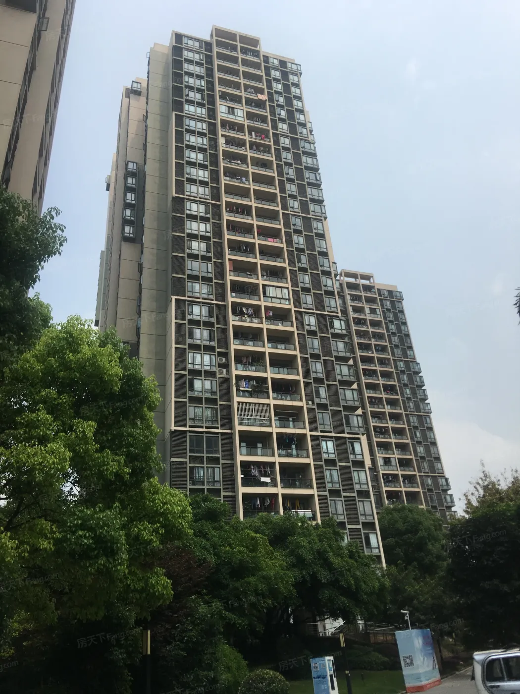 富力城C区3室2厅2卫南朝向1200.00元/月出租