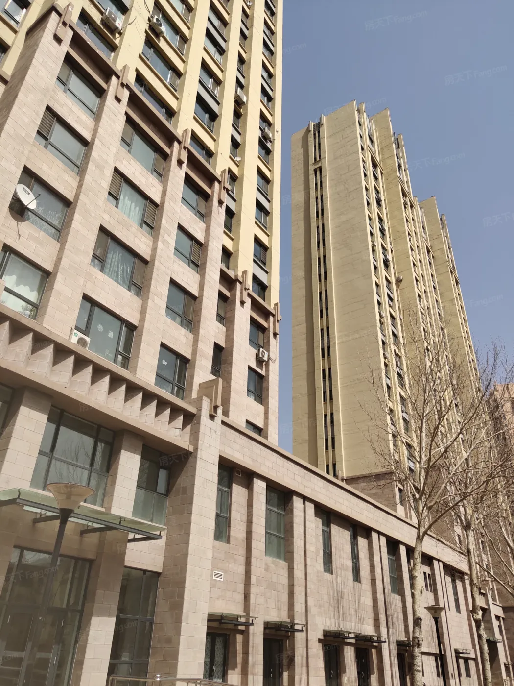 保利观澜1室1厅1卫南朝向2100.00元/月出租