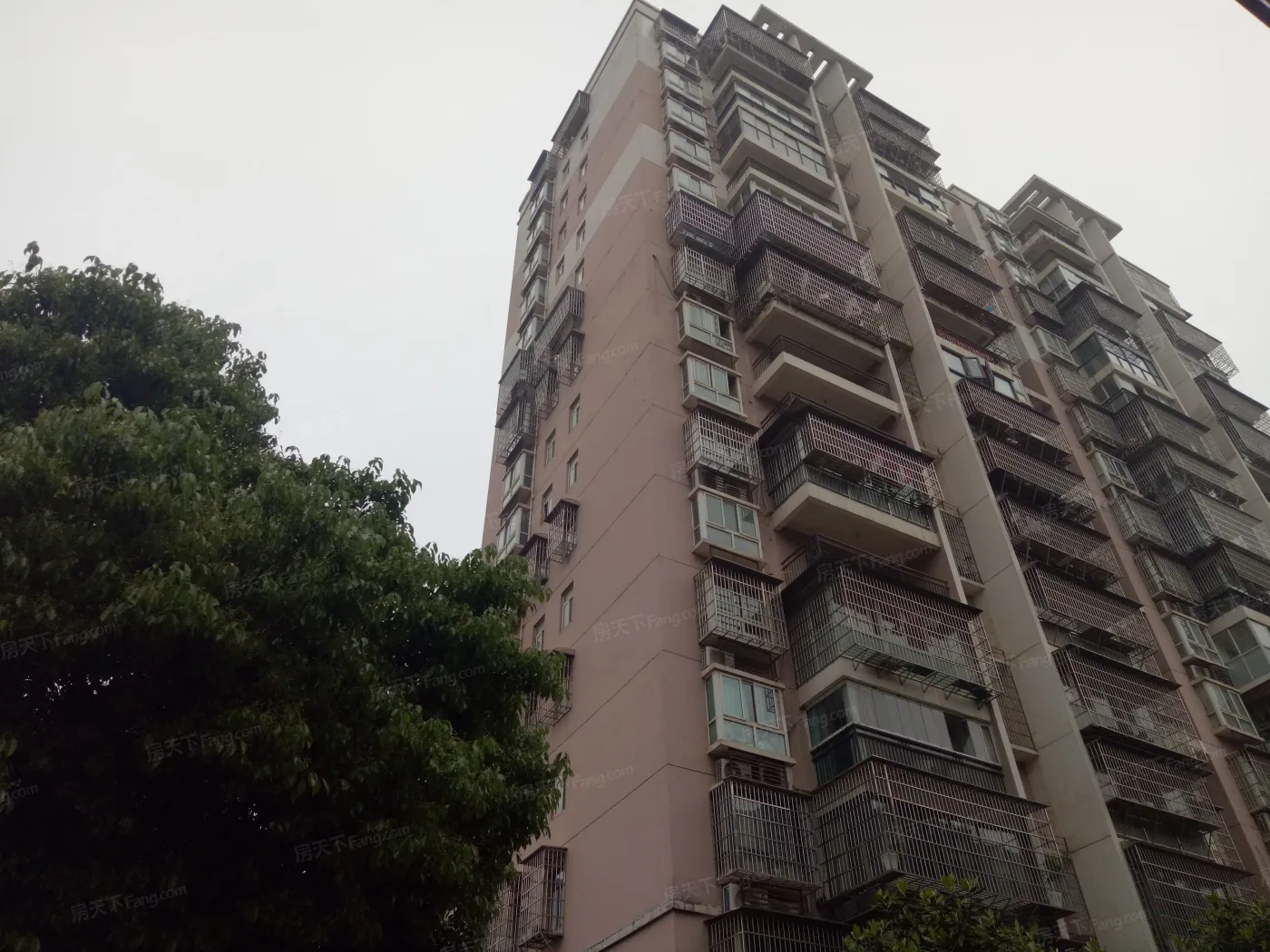 北湾景园3室2厅2卫南北朝向3500.00元/月出租