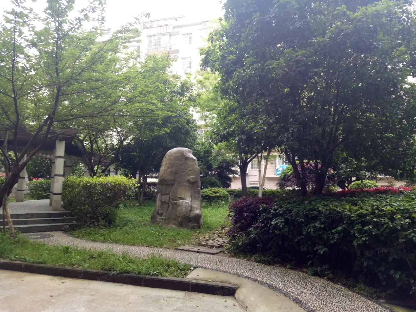 滨江美寓3室2厅1卫南北朝向2000.00元/月出租