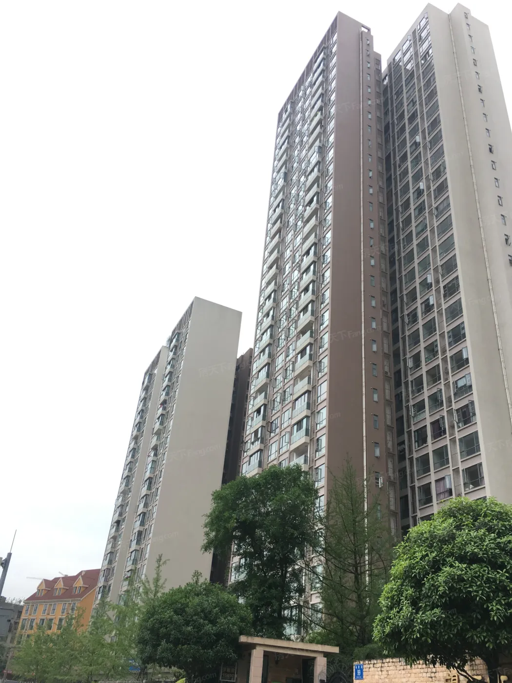 望江水岸2室2厅1卫东朝向3350.00元/月出租