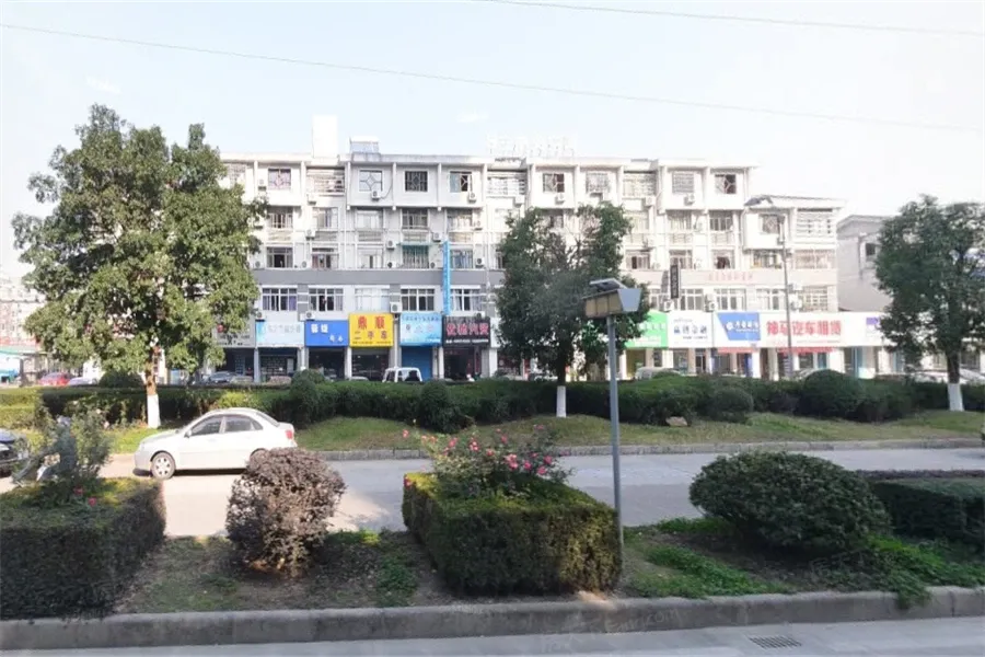 华庭家园实景图