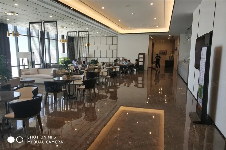 新力上园4室2厅2卫南朝向1200.00元/月出租