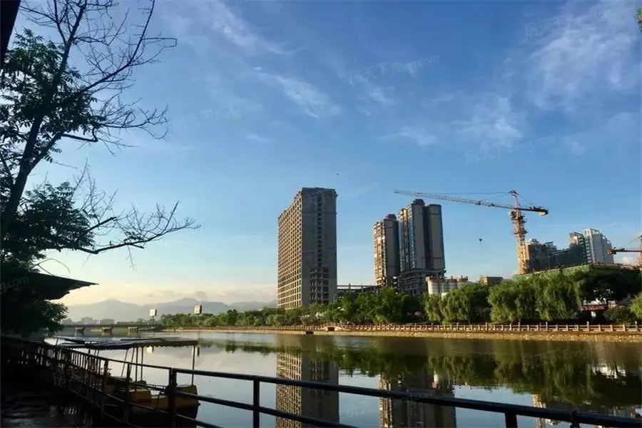实景图:在建工地