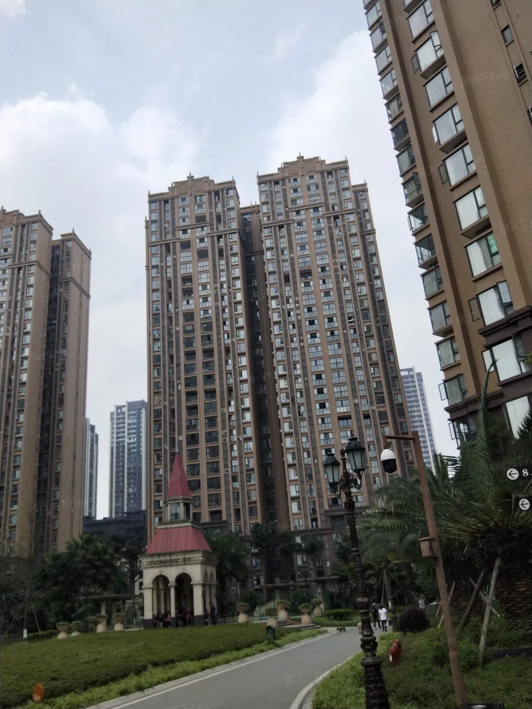 圣采泊尚3室2厅2卫北朝向2300.00元/月出租