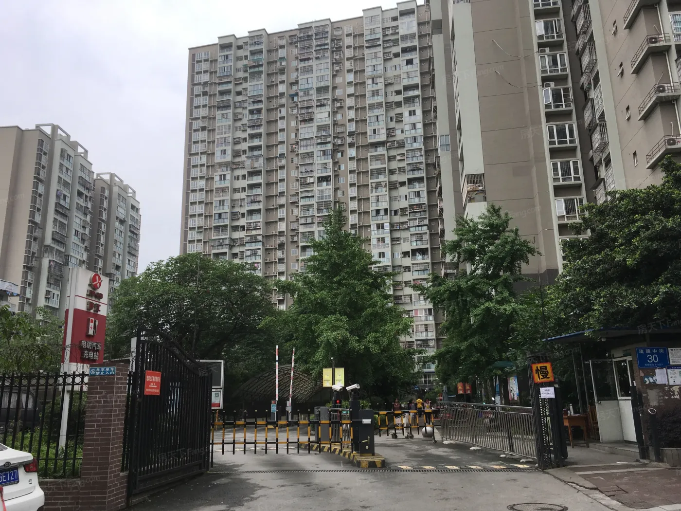 柳江新居三期1室1厅1卫东南朝向2400.00元/月出租