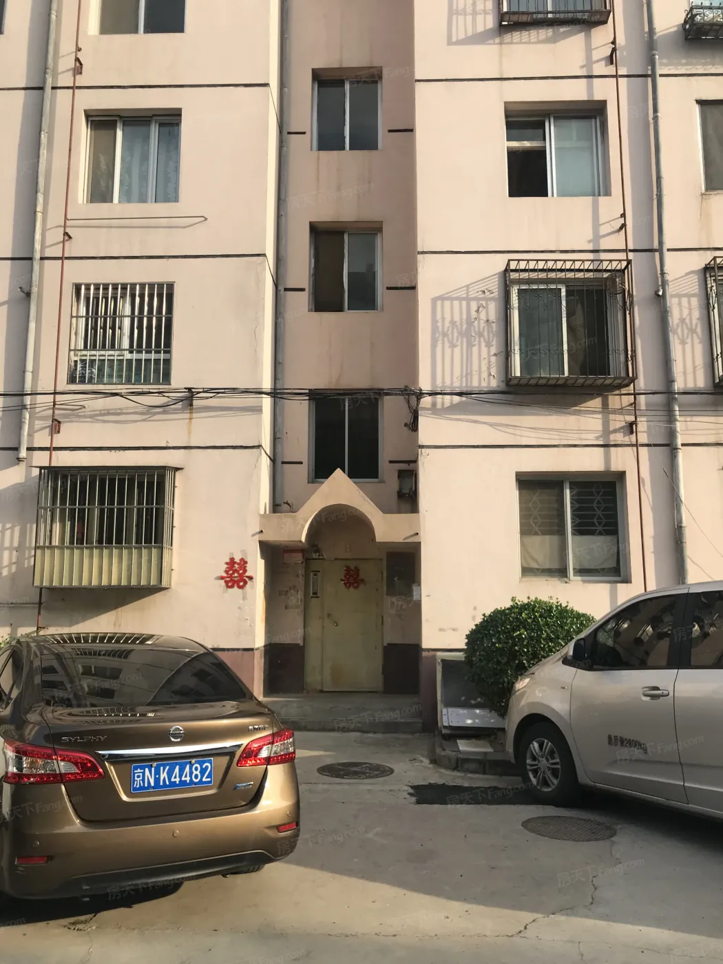桃园公寓2室2厅2卫南北朝向3600.00元/月出租
