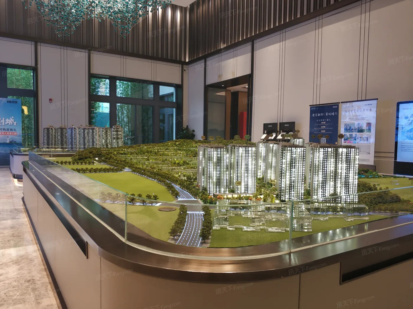 长沙融创城3室2厅1卫南朝向2000.00元/月出租