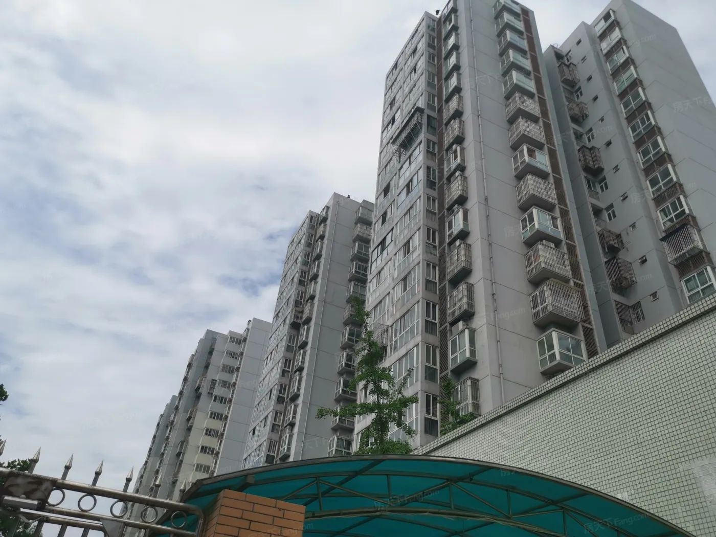 金沙彦府2室1厅1卫东南朝向2099.00元/月出租