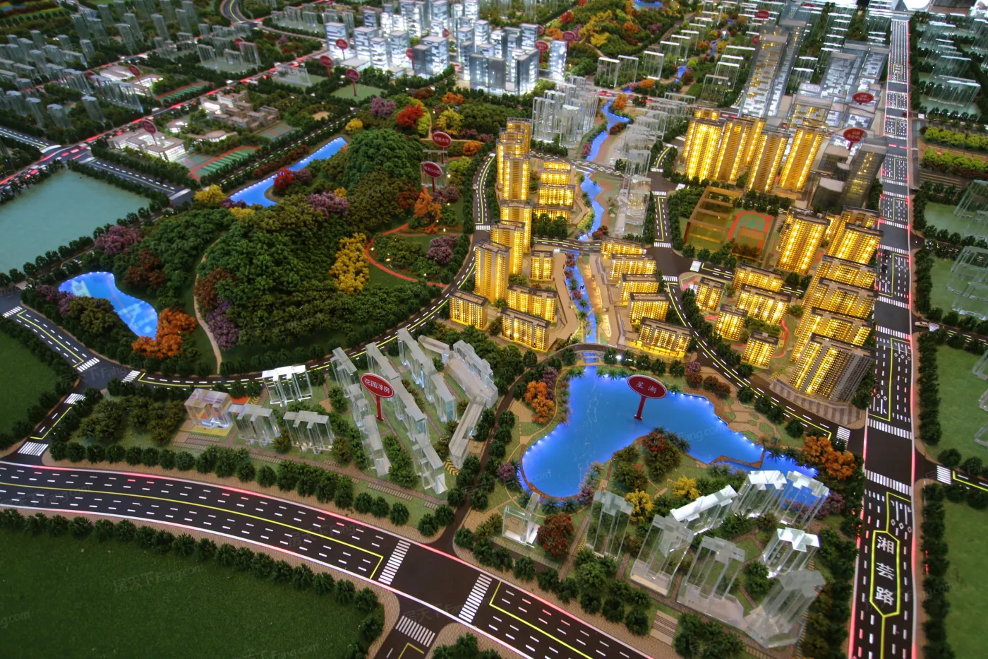 绿地株洲城际空间站3室2厅1卫南朝向1800.00元/月出租