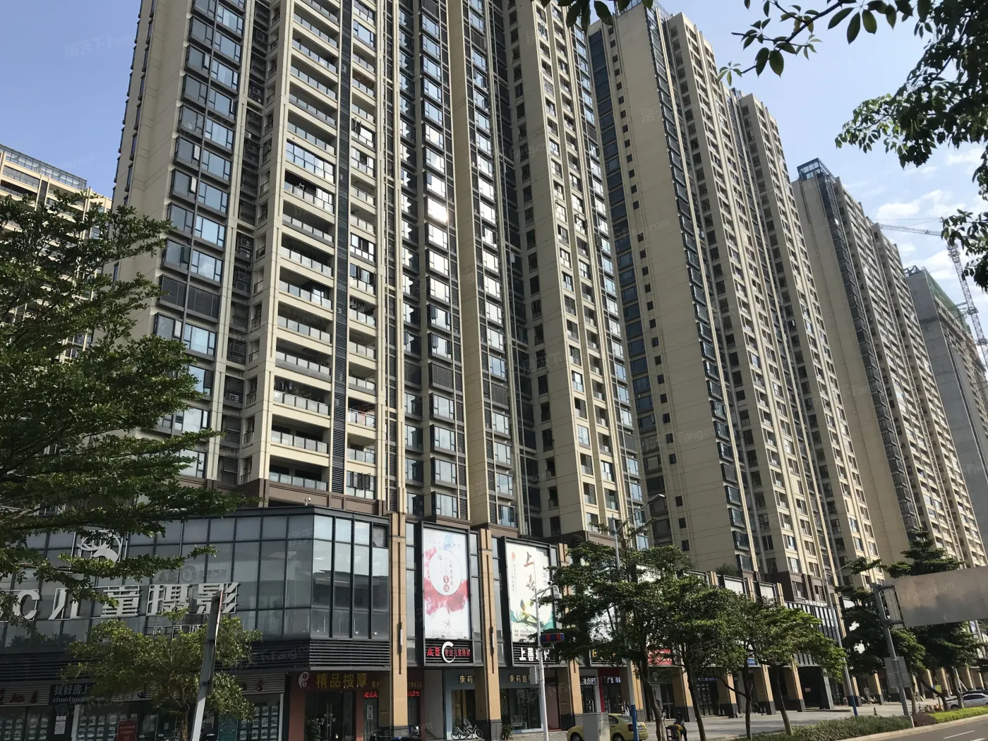 保利中汇花园4室2厅2卫北朝向5000.00元/月出租