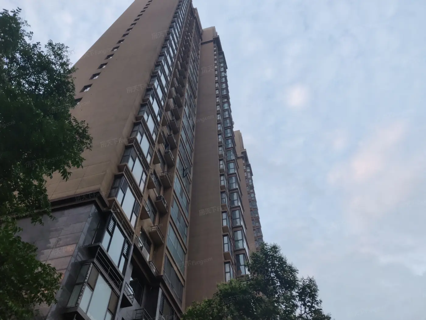 郑州郑东新区郑州东站雅宝东方国际花园住宅楼盘出租