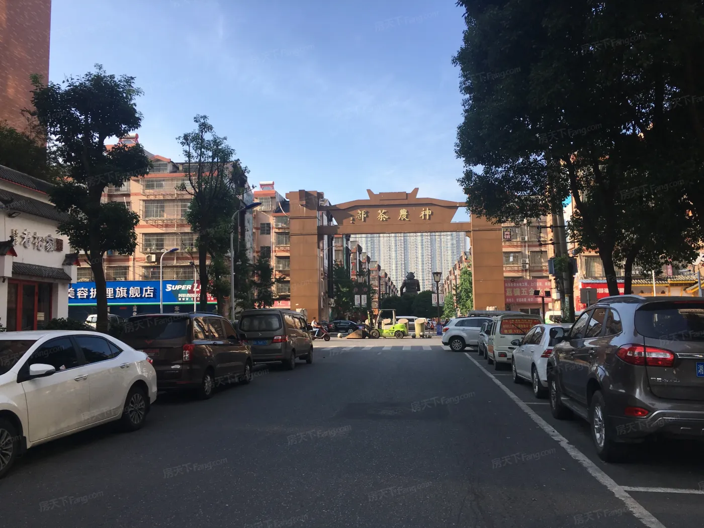 一品嘉庭2室2厅1卫南朝向2100.00元/月出租