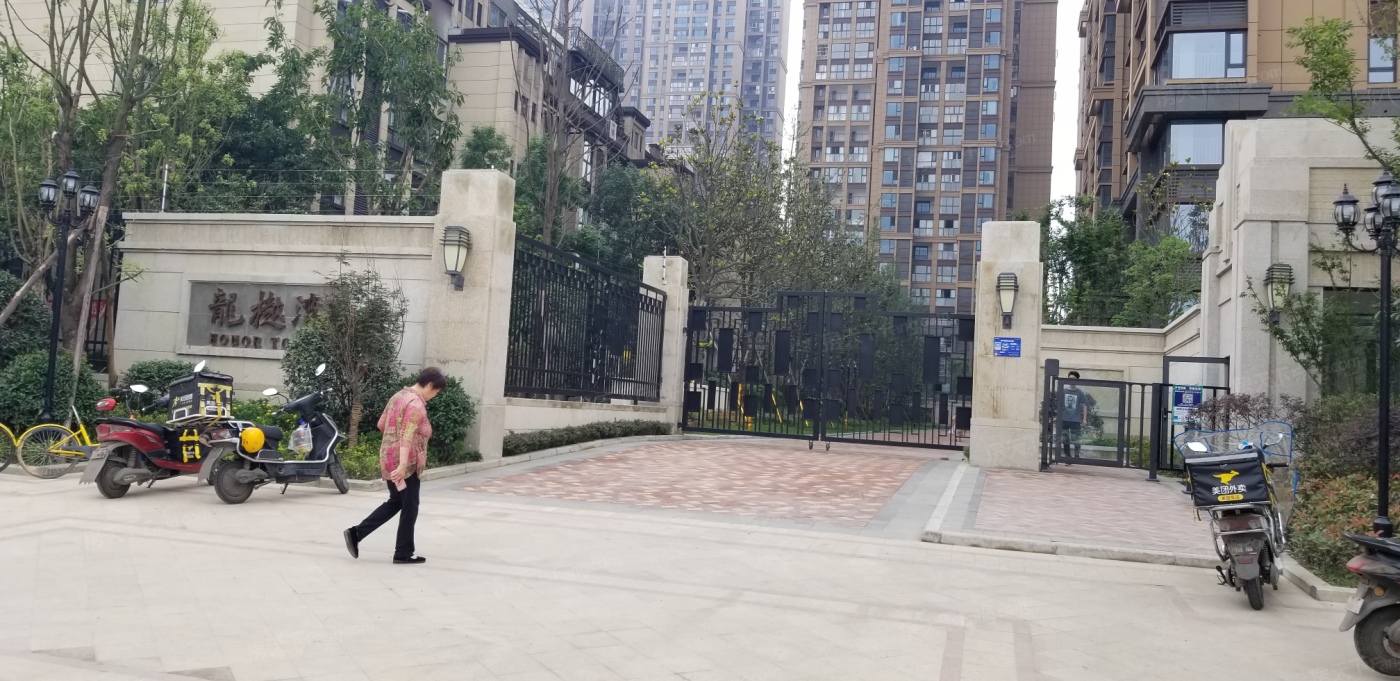 双流城区租房，北京城建龙樾湾别墅最新房源报告！不要错过！