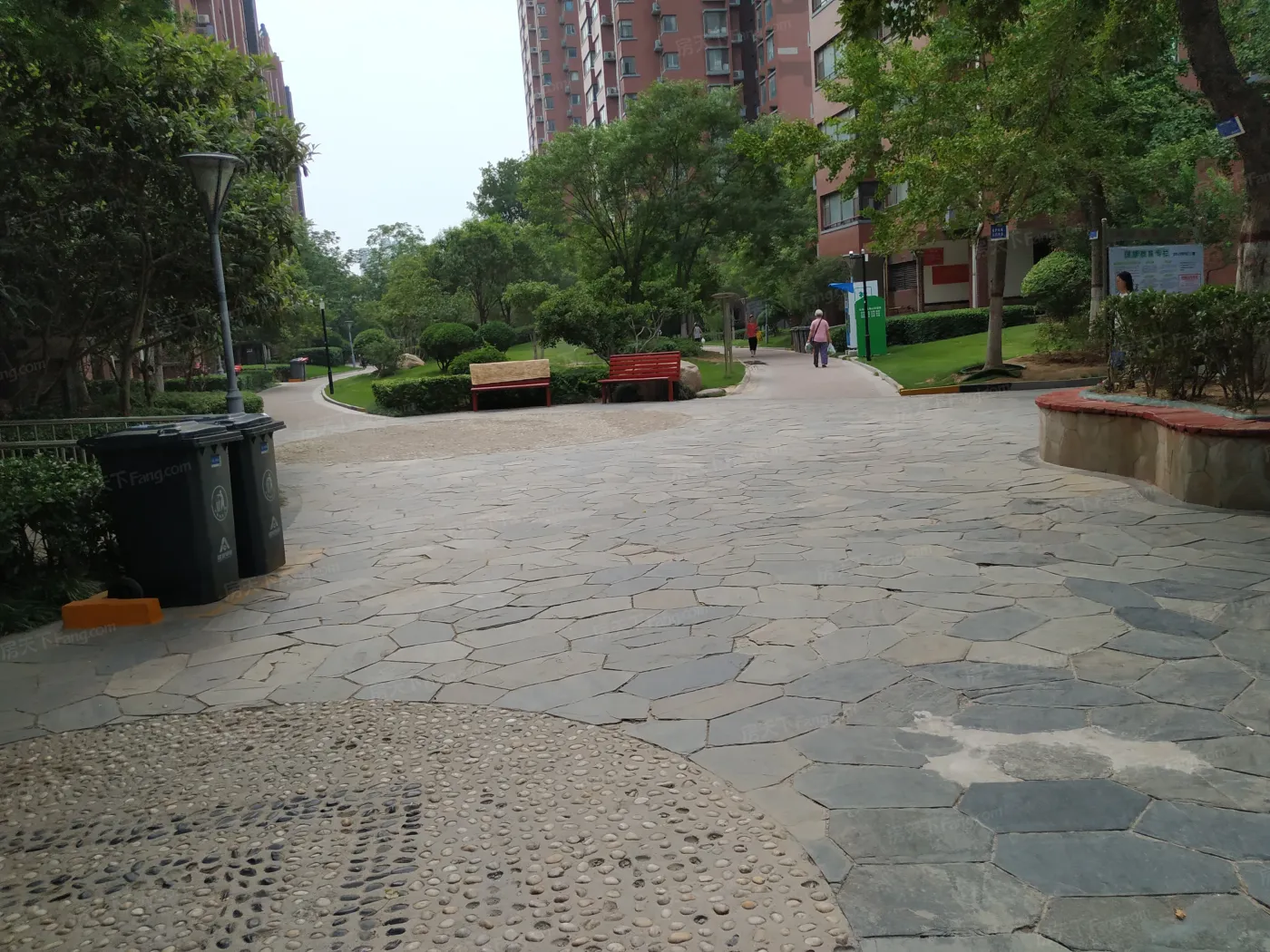 建业枫林上院1室1厅1卫南朝向1100.00元/月出租