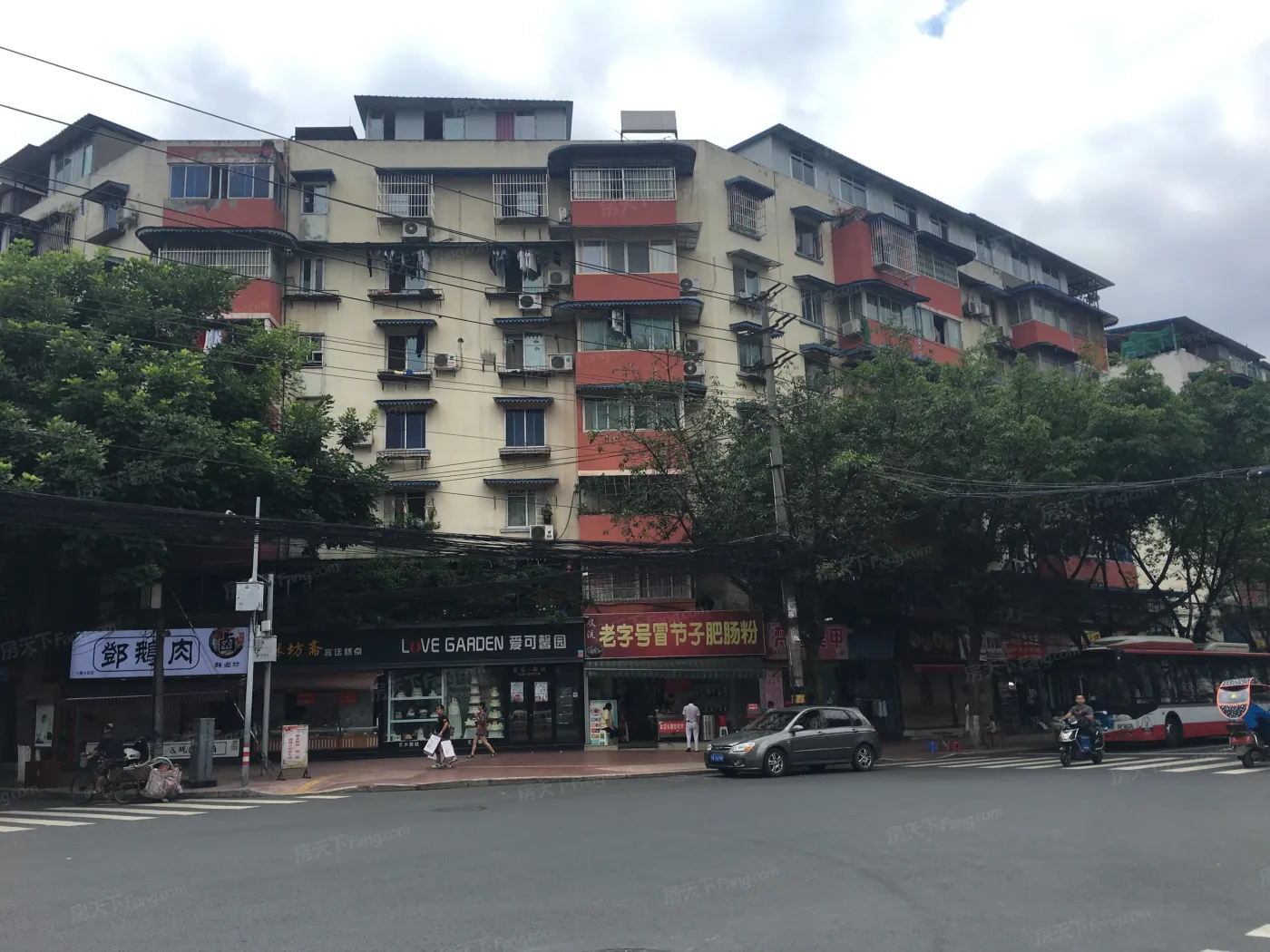 怡福社区1室1厅1卫南朝向2000.00元/月出租