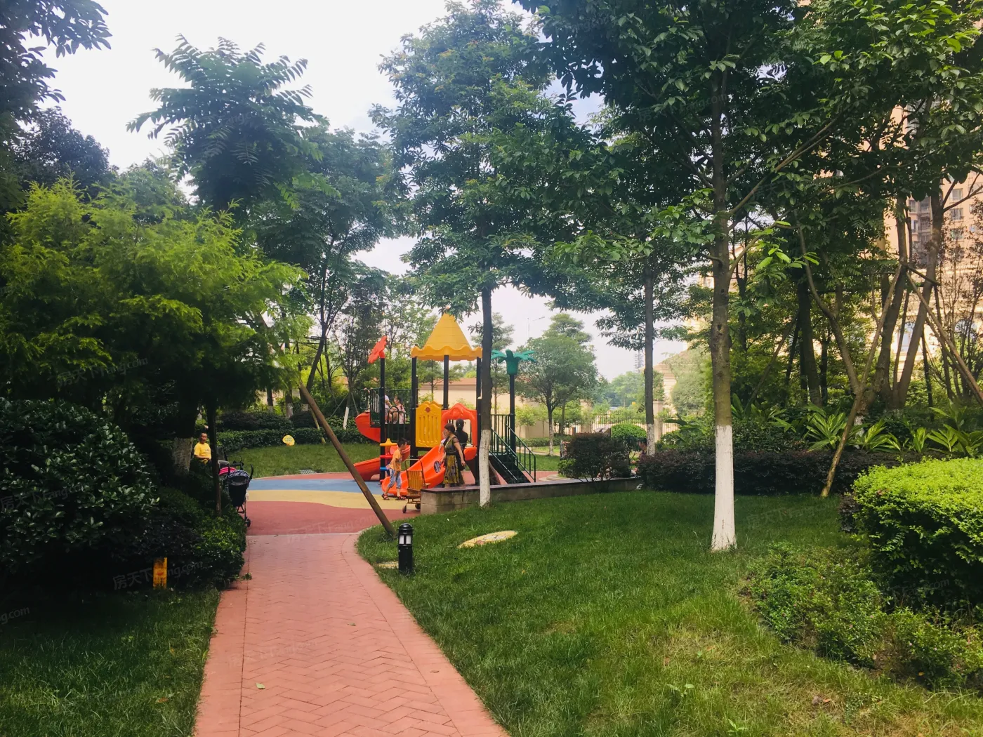 九龙仓时代上城1室1厅1卫南朝向1900.00元/月出租