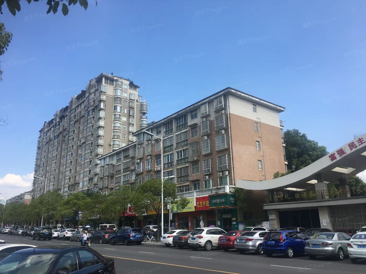 仁和雨花家园3室2厅2卫南北朝向2400.00元/月出租