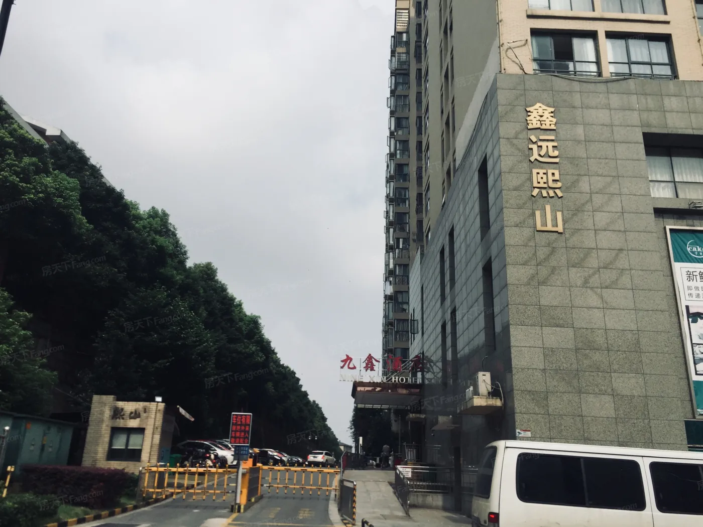 鑫远熙山4室2厅2卫南朝向2600.00元/月出租