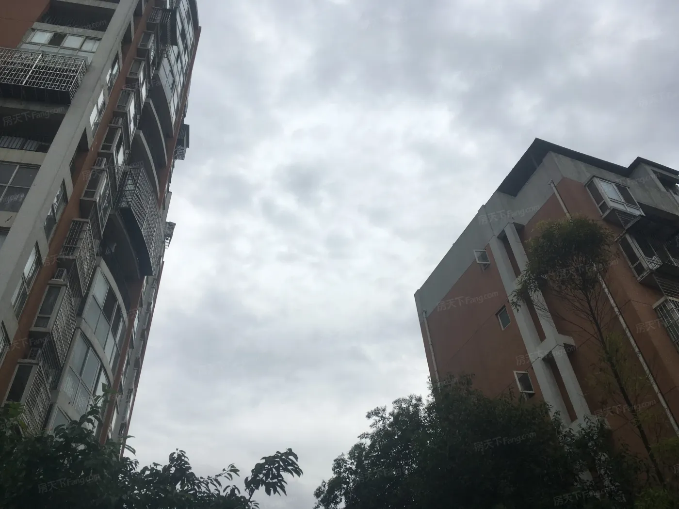 华西花园一期实景图