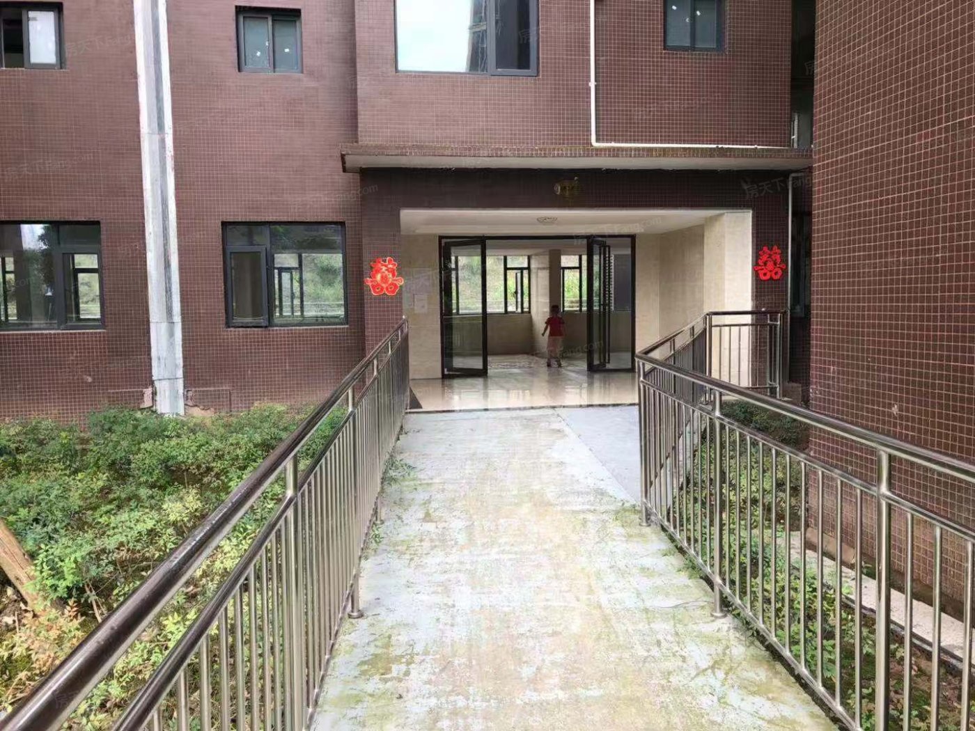 上水云锦3室2厅2卫南朝向660.00元/月出租