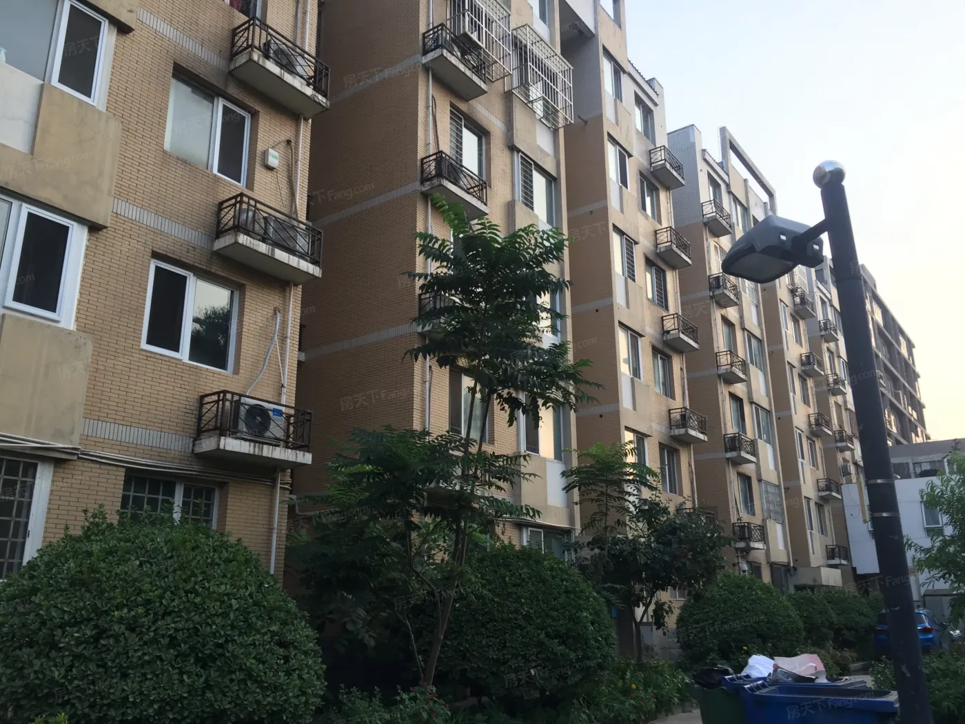 万恒家园2室1厅1卫南朝向4800.00元/月出租