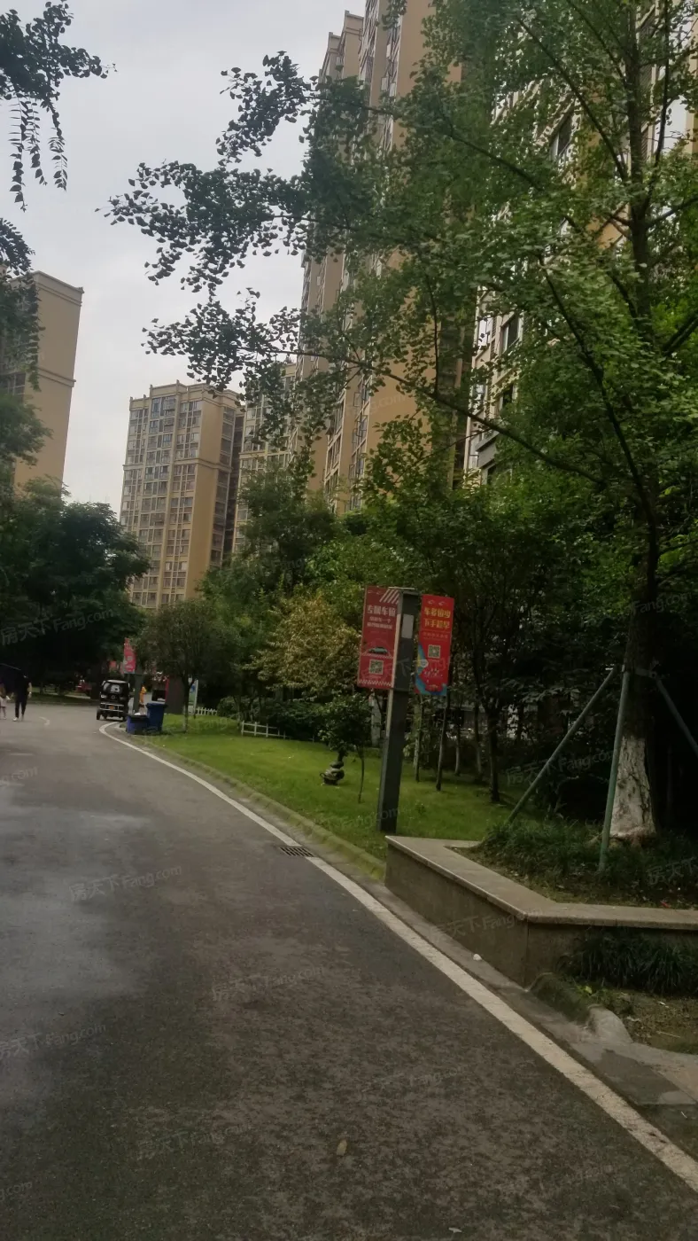 开元国际社区3室2厅1卫东朝向2100.00元/月出租