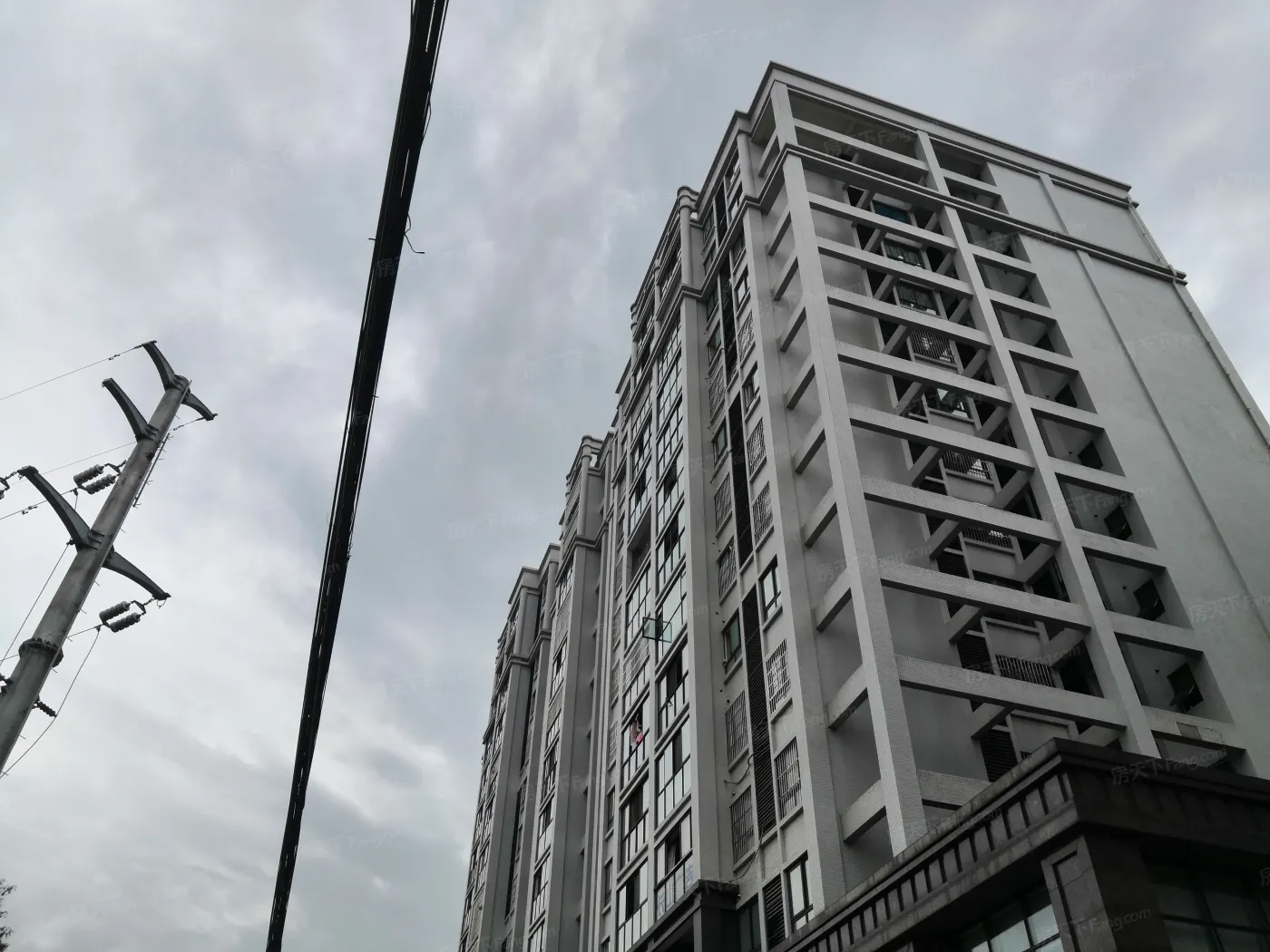 空港上辰1室1厅1卫南朝向1500.00元/月出租