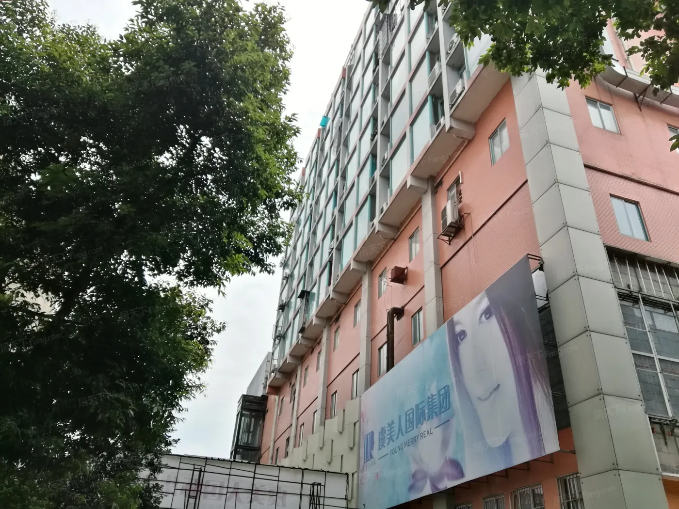 好莱坞广场1室1卫北朝向1700.00元/月出租