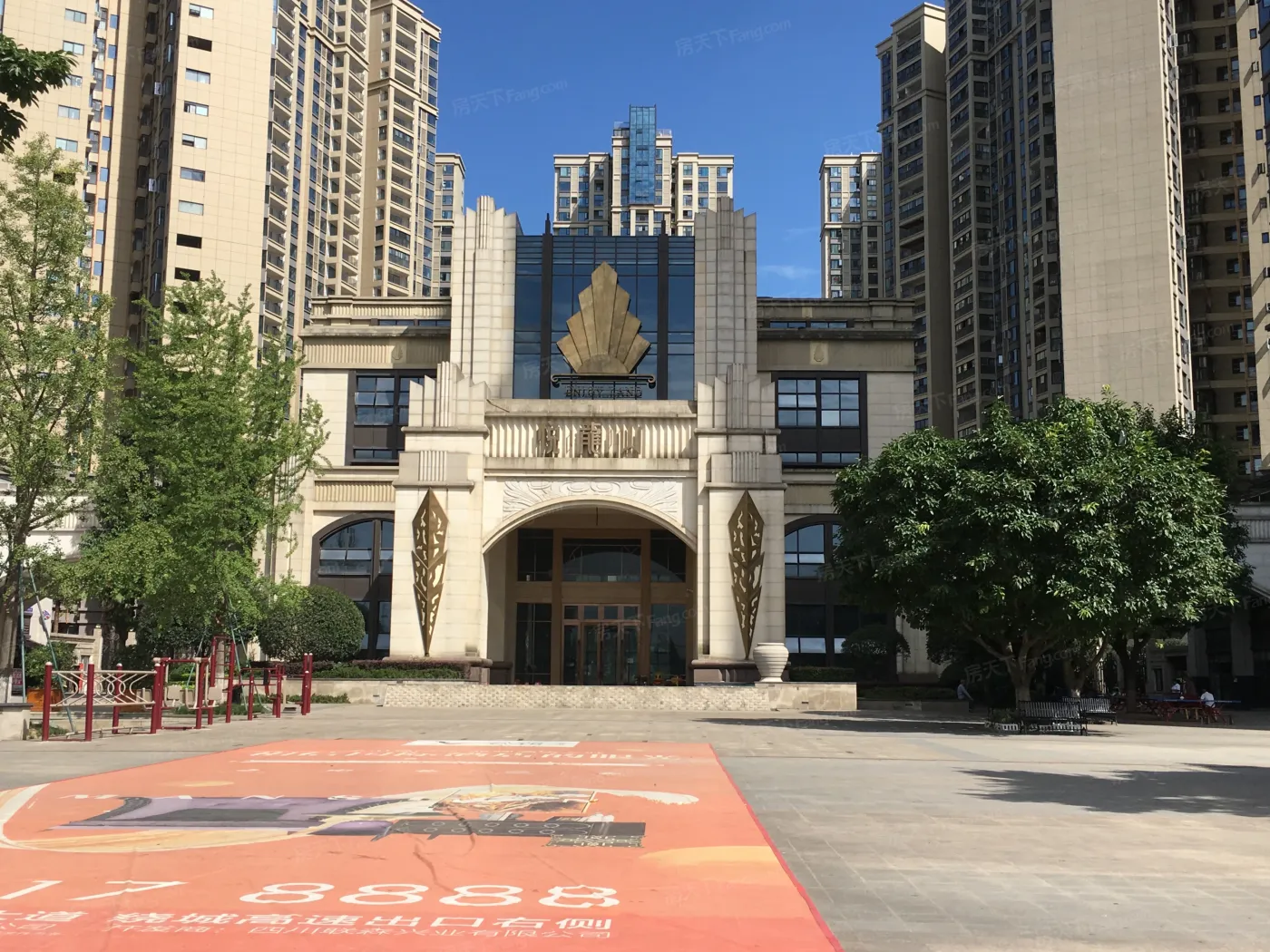 悦龙山3室2厅2卫西北朝向2400.00元/月出租