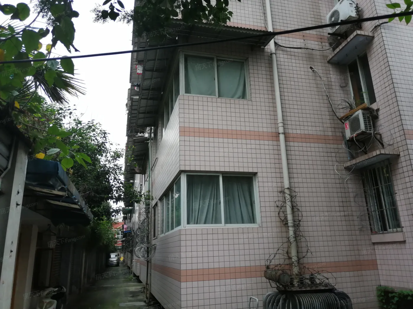 榕影苑3室1厅1卫南北朝向2100.00元/月出租