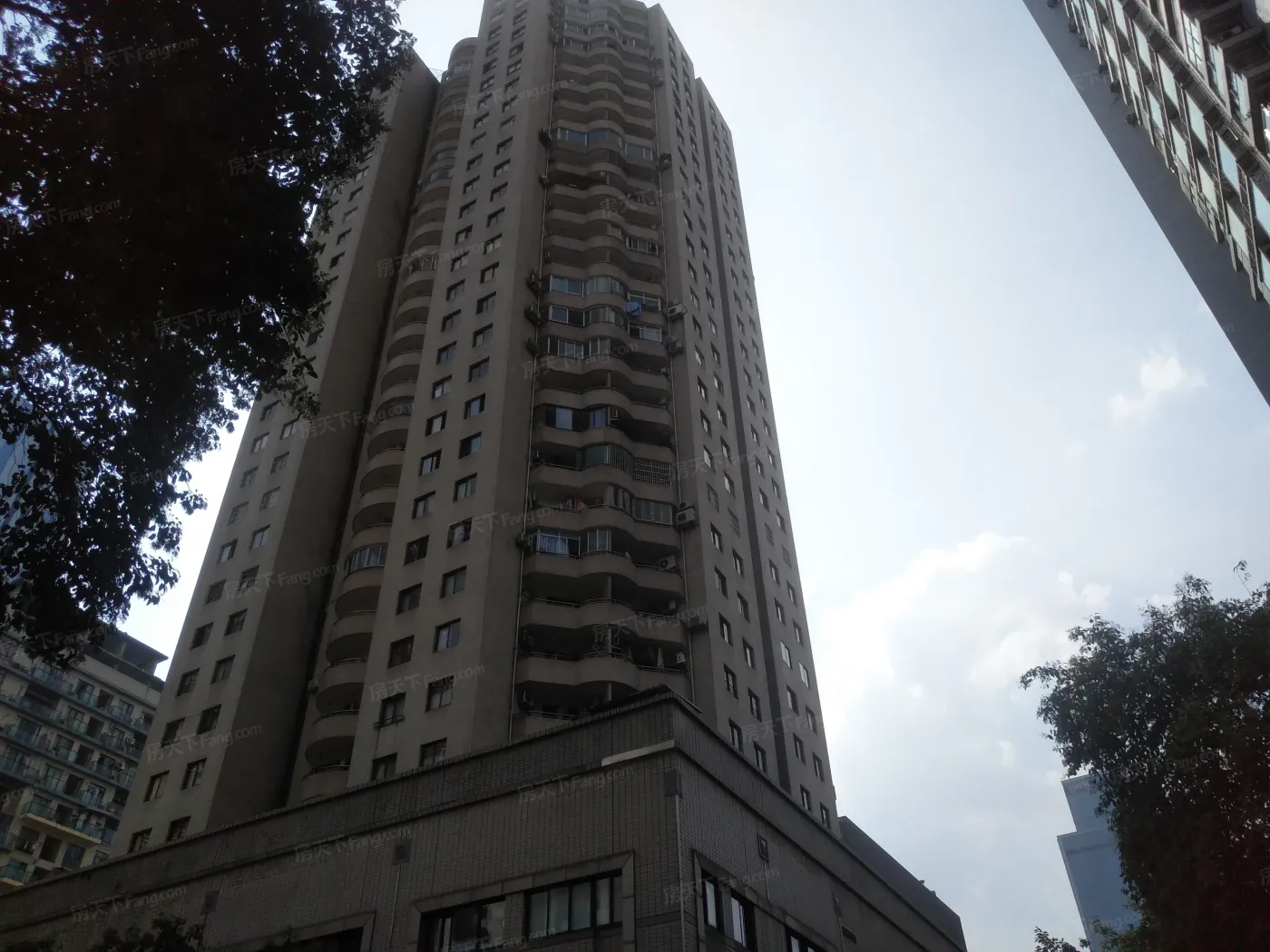 总府花园2室1厅1卫东南朝向3400.00元/月出租