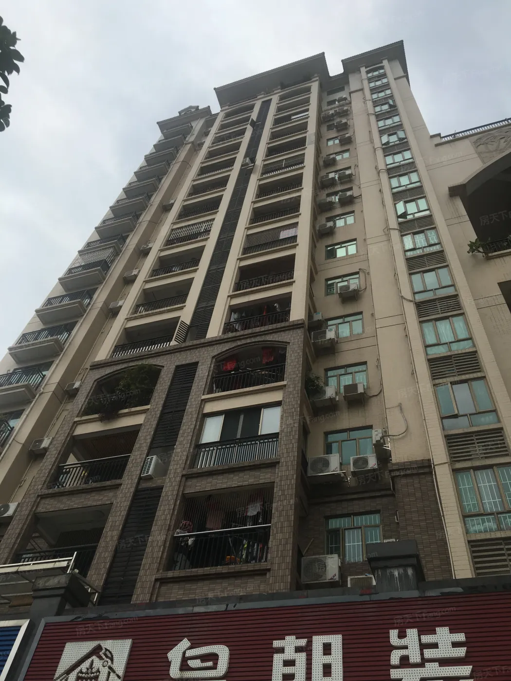 嘉裕豪庭3室1厅2卫南朝向2800.00元/月出租