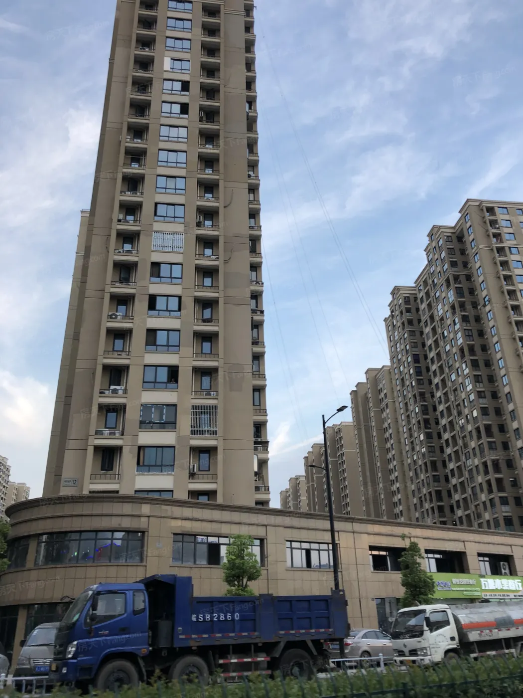 锦绣名邸2室1厅1卫南朝向1900.00元/月出租