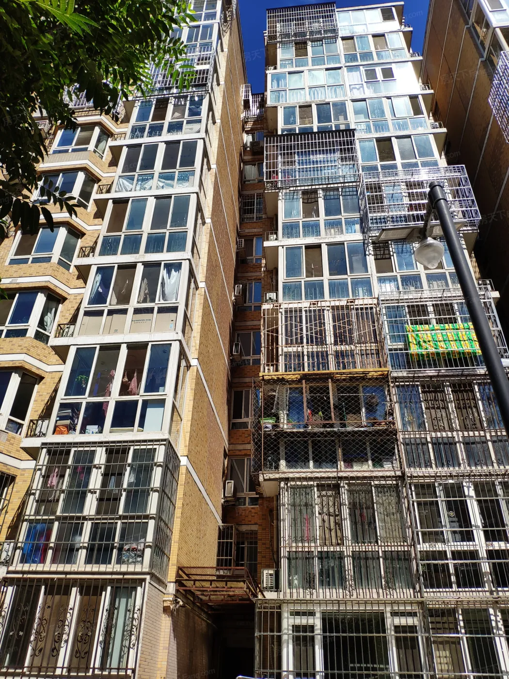 兴丰家园2室1厅1卫南朝向3800.00元/月出租