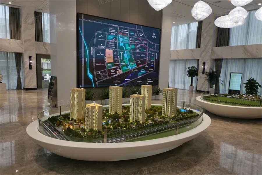 城投置地楠悦4室2厅2卫南朝向3100.00元/月出租