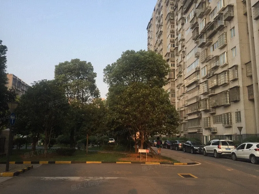 天平公寓实景图