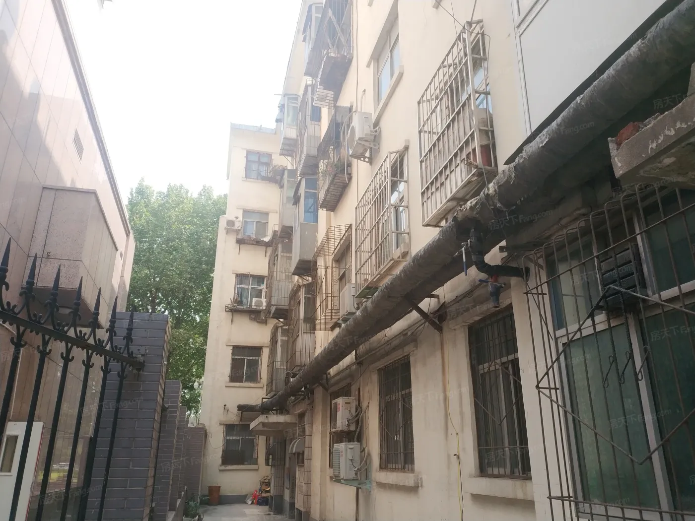 嵩山路20号院2室1厅1卫东西朝向1500.00元/月出租