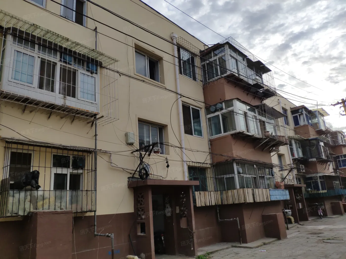 爱国里2室1厅1卫南北朝向850.00元/月出租