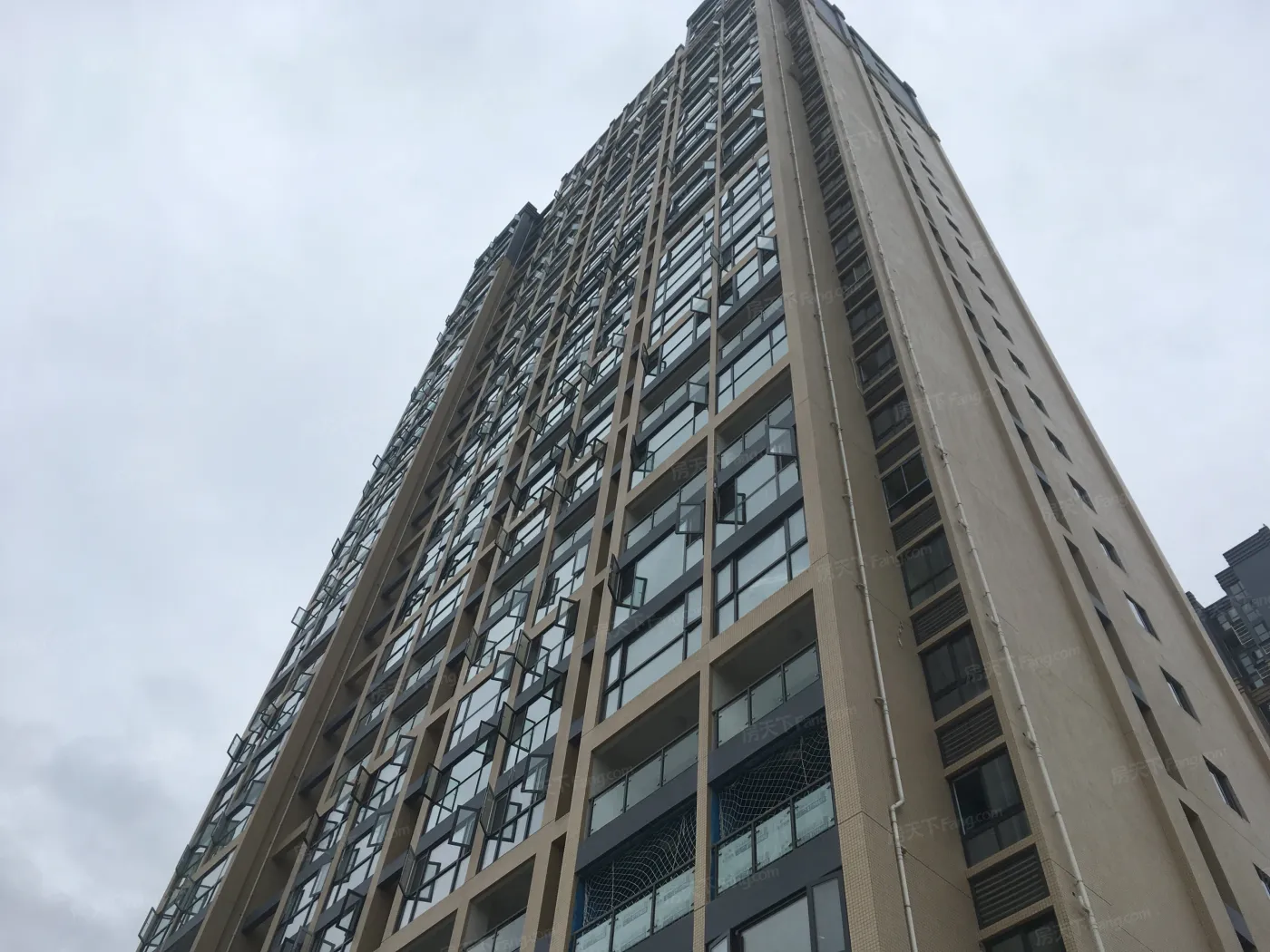 交大梦家2室1厅1卫南朝向2300.00元/月出租